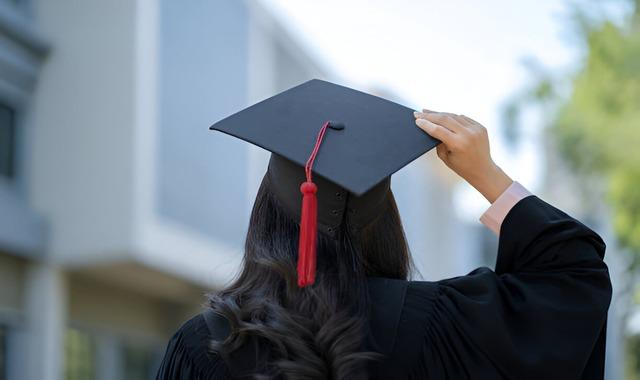 Le Système LMD au Maroc : Une Réforme Universitaire Adaptée aux Standards Européens